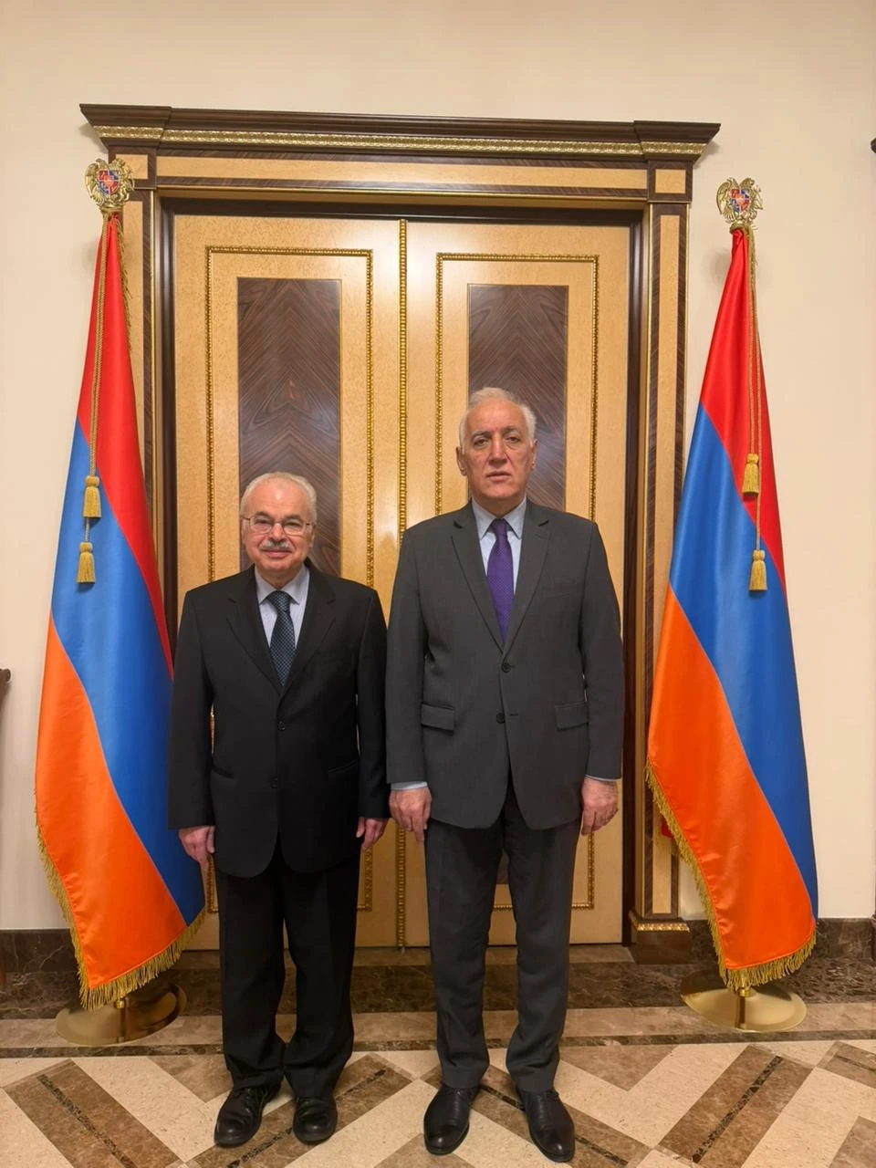 Vahagn Khatchatourian, Bedros Terzian