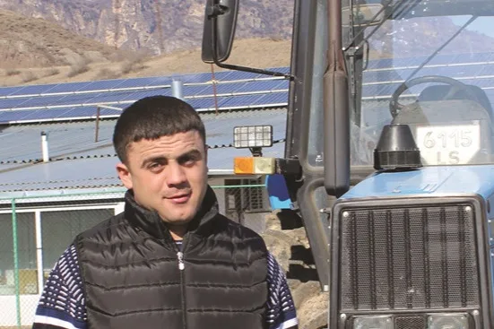 Narek Markaryan, technicien tracteur