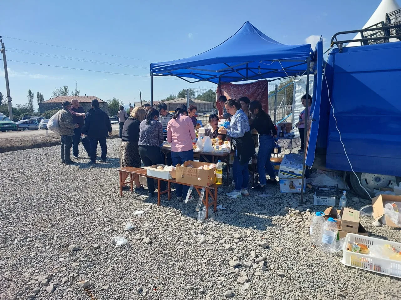 Septembre 2023 - Point d'accueil des réfugiés d'Artsakh à Kornidzor (région du Syunik en Arménie)